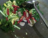 Foto langkah ke 4 dari resep Kwetiau goreng.