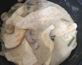 Foto del paso 3 de la receta: Pollo con leche de coco