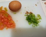 Foto langkah ke 1 dari resep Tomato egg drop Soup.