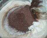 Foto langkah ke 2 dari resep Brownies Putih Telur panggang.