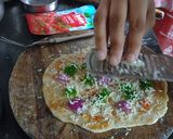 ক্যাপ্সিকাম পিজ্জা (Capsicum pizza recipe in bengali) রেসিপি ধাপ - 4 ছবি