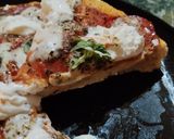 Foto del passaggio 10 della ricetta Pizza piccante e cremosa