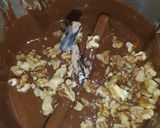 Foto del paso 5 de la receta Bizcocho de plátano, cacao y nueces en mambo