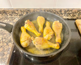Foto del paso 3 de la receta: Muslitos de pollo con champiñones