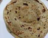 A picture of step 5 of Khasta khara paratha.