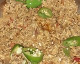 A picture of step 4 of Hyderabadi Khageena.