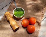 Foto del paso 6 de la receta: 🌱🍅🧀 Tarta caprese 🌱 Masa de polenta, rellena con tomate, muzzarella y pesto de albahaca 🧀🍅🌱#sintacc