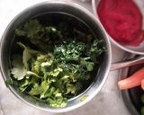 A picture of step 2 of Tiranga Rose Momos.