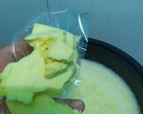 Foto langkah ke 4 dari resep Crunchy Chocolate Mousse.