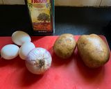 A picture of step 1 of Spanish Omelette/ Tortilla de Patata.
