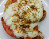 Foto del paso 1 de la receta: Milanesa de pollo a la napolitana con ensalada y boniato