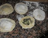 Foto del paso 6 de la receta: Sorrentinos de jamón, queso y espinaca