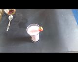 સ્ટ્રોબેરી મિલ્કશેક રેસીપી સ્ટેપ3ફોટો