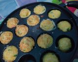 Foto langkah ke 4 dari resep Bola bola mie telur keju.