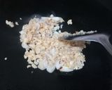 Foto langkah ke 4 dari resep Telur goreng dengan lobak kering,(joi po cin kaitan).