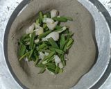 A picture of step 3 of લસણનો સ્ટફિંગ રોટલો.