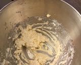 A picture of step 1 of Cinnamon Strawberry Cheesecake Dessert Tacos.