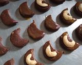 Foto langkah ke 4 dari resep Kue Cokelat Mede.