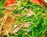 Hình bước làm 2 của món Canh Chua Rau Muống Nấu Tôm Khô