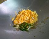 Foto langkah ke 2 dari resep Nasi Goreng Telur ayam Kampung & topping tumisan.