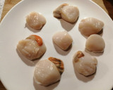 Foto del paso 1 de la receta: Zamburiñas al ajillo a la plancha