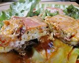 Foto del passaggio 5 della ricetta Barchette di melanzane ripiene di ricotta, polpa di melanzana, pecorino romano, avvolto nello speck