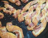 Keto baconos, sonkás csavart recept fázis 5 fotója