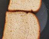 A picture of step 1 of Inverted Grill cheese.