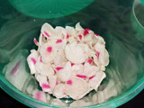 Kerupuk Merah Putih Goreng