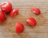 A picture of step 1 of Lettuceless Greek Salad.
