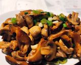 炒磨菇（五辛素）的食譜步驟1照片
