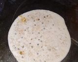 A picture of step 5 of Kaju mashoor namkeen paratha.
