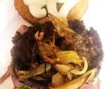 A picture of step 6 of Another Burger idea 😚.