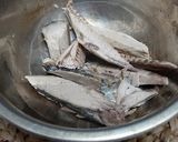 Foto langkah ke 1 dari resep Tongkol Suwir Pedas.