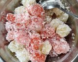 Foto langkah ke 6 dari resep Cenil Singkong (Merah Putih).
