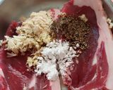 Foto langkah ke 2 dari resep Beef Steak Breakfast Idea.