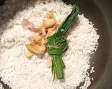 Foto langkah ke 3 dari resep Nasi lemak Malaysia.