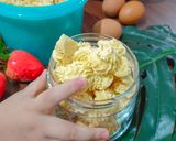 Foto langkah ke 6 dari resep Kue Sagu Keju.