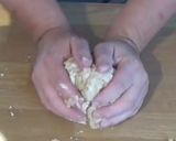 A picture of step 4 of Pork Pies.