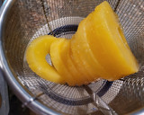 Foto del paso 5 de la receta: Mini pastelitos volteados de piña
