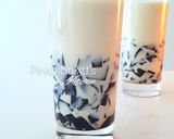 A picture of step 3 of Soy Milk and Black Grass Jelly.