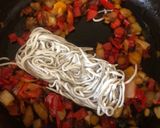 Foto del paso 4 de la receta: Ñoquis con pulpo, gulas y huevos de codorniz
