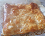 Foto del paso 2 de la receta: Empanada de hojaldre rellena de pisto, atún y huevo