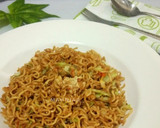 Foto langkah ke 5 dari resep Mie Goreng Kol Telor.
