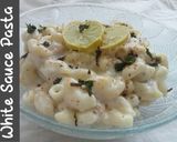 A picture of step 3 of White sauce pasta😇.