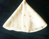 A picture of step 5 of Aloo Matar Samosa.