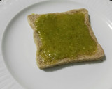 Foto del paso 4 de la receta: Sándwich de pesto, queso y aguacate