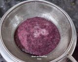 A picture of step 2 of Black Grapes Mint Mojito.