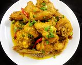 Hình bước làm 2 của món Gà Kho Cà Ri Sả