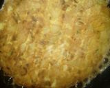 Foto del paso 3 de la receta: Tortilla de papa con una vuelta de tuerca 😋😋